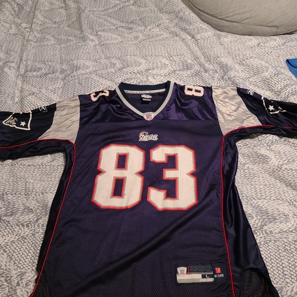 NEW ENGLAND PATRIOTS WES WELKEE JERSEY - Picture 5 of 6